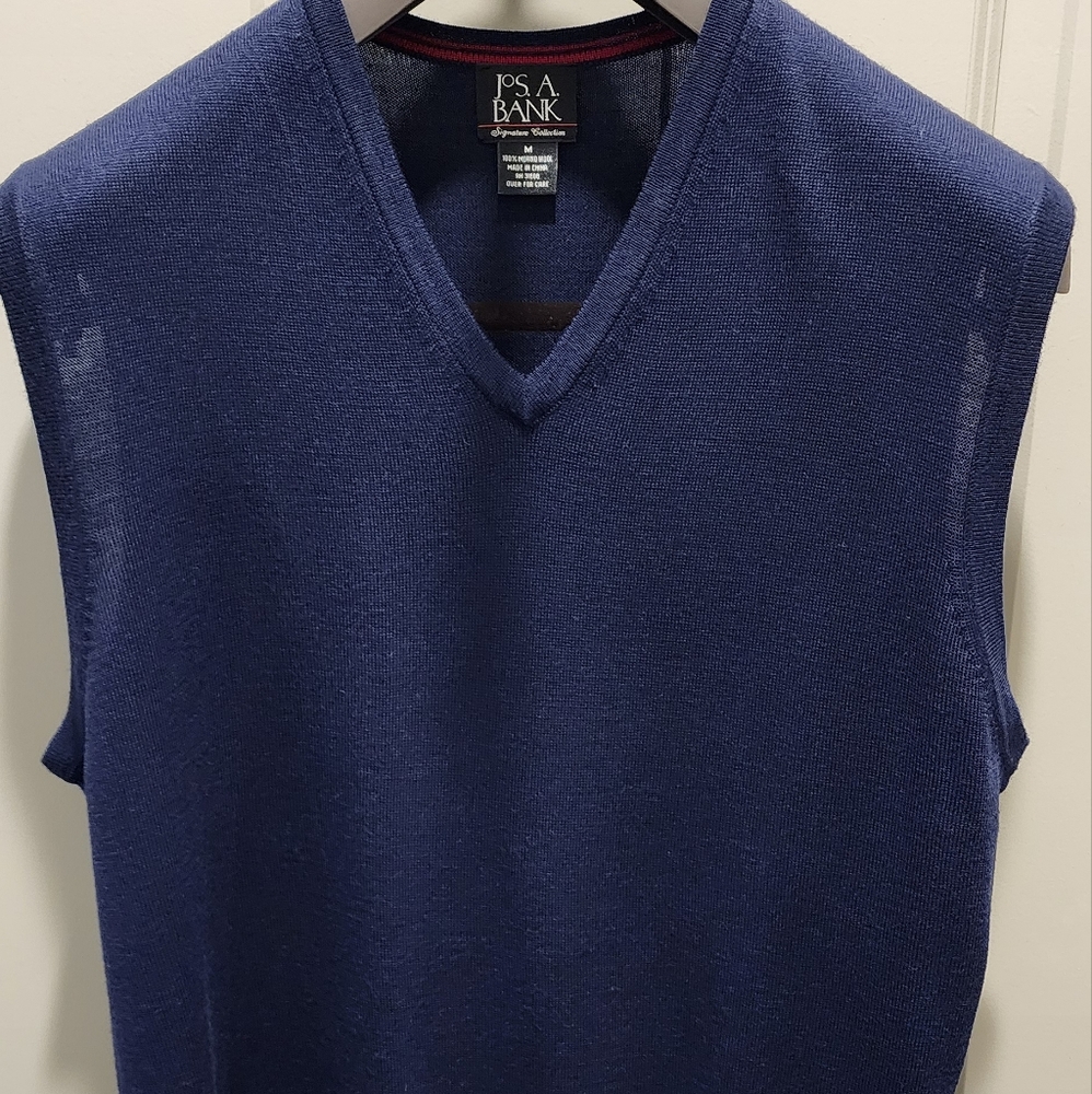 Joseph A Bank Signature Collection 100% Marino Wool Navy Sweater Vest